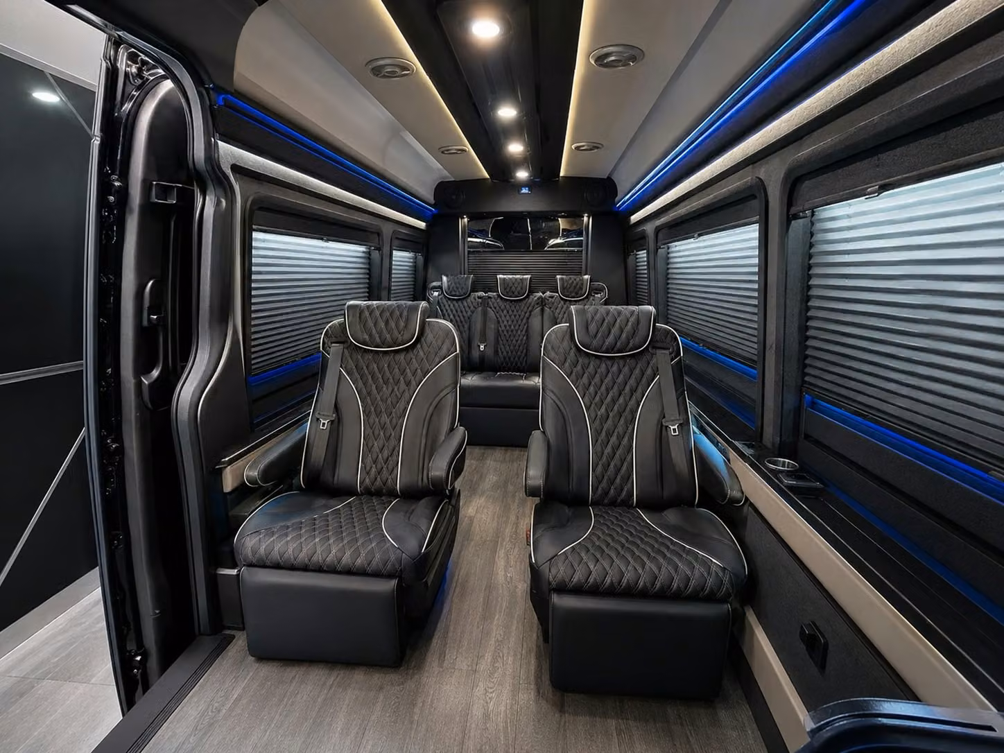 browse columbus airport transportation options for every type of group
