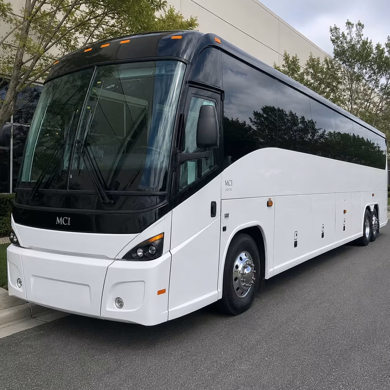 corporate event and conference shuttle bus rentals in columbus