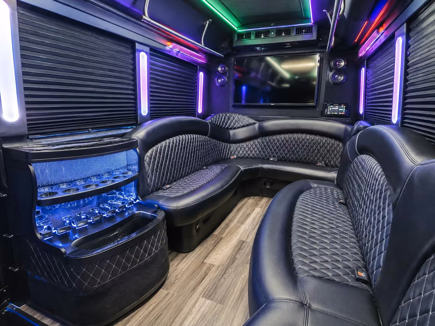 party bus rentals to kemba live and outdoor concert venues in columbus